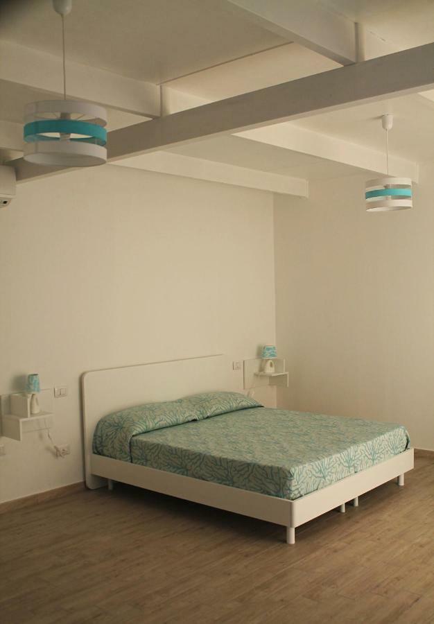 B&B Le Tre Spiagge Calasetta Kültér fotó