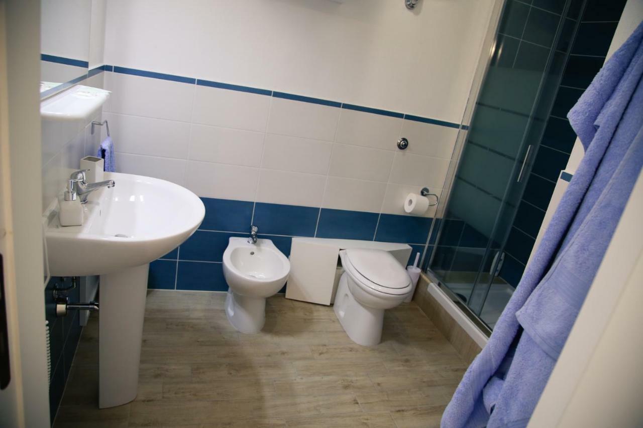 B&B Le Tre Spiagge Calasetta Kültér fotó