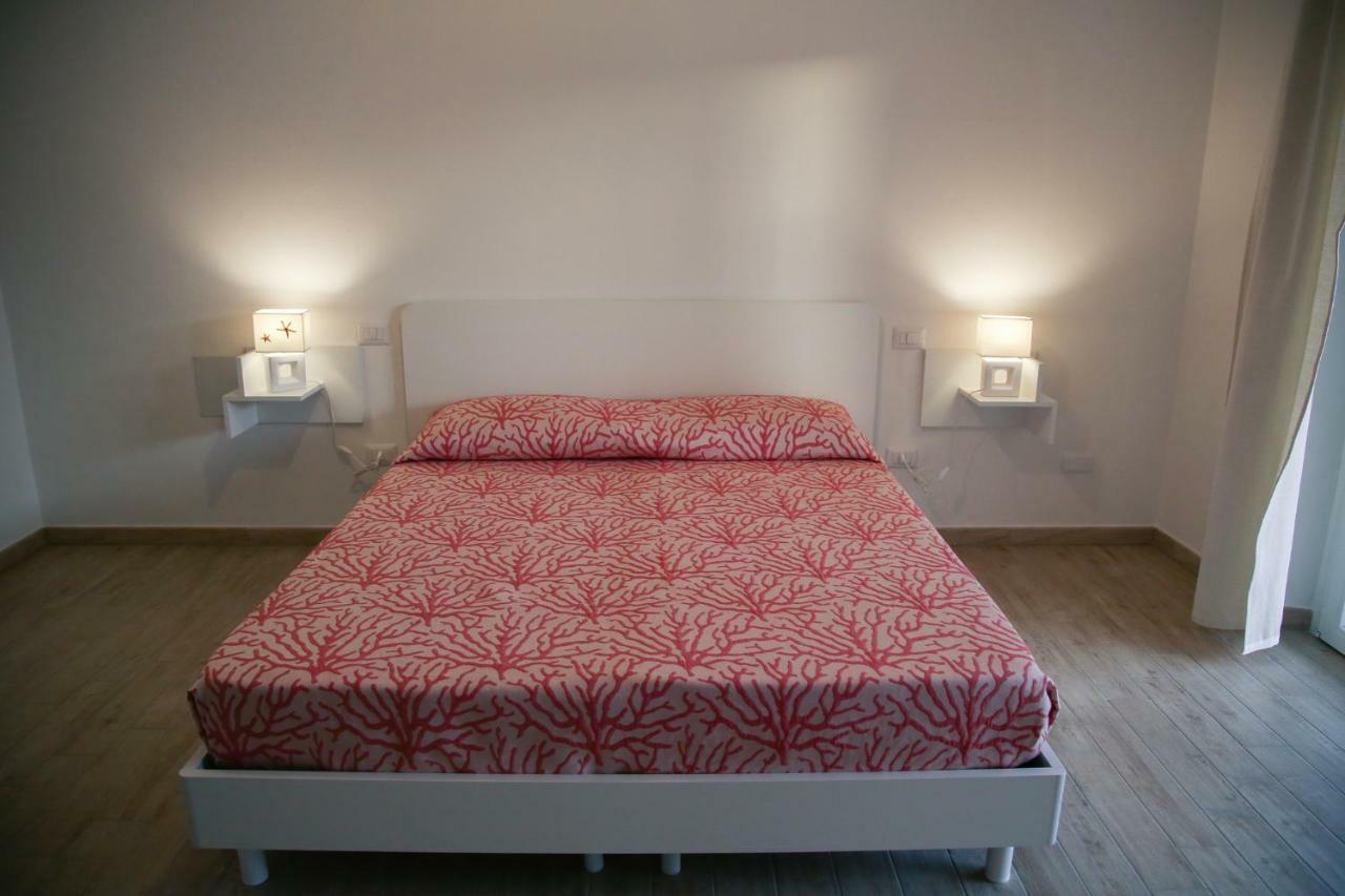 B&B Le Tre Spiagge Calasetta Kültér fotó