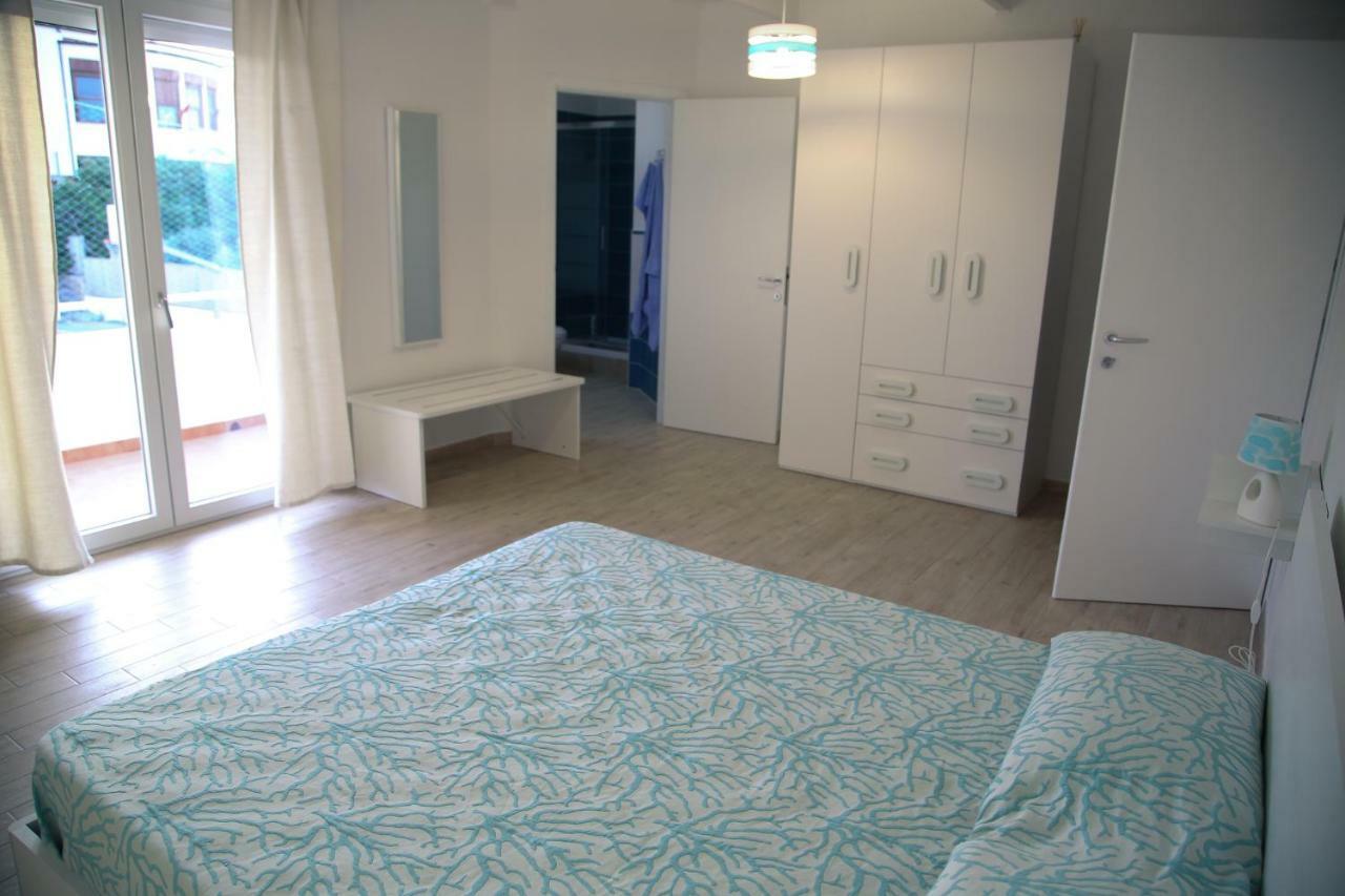B&B Le Tre Spiagge Calasetta Kültér fotó